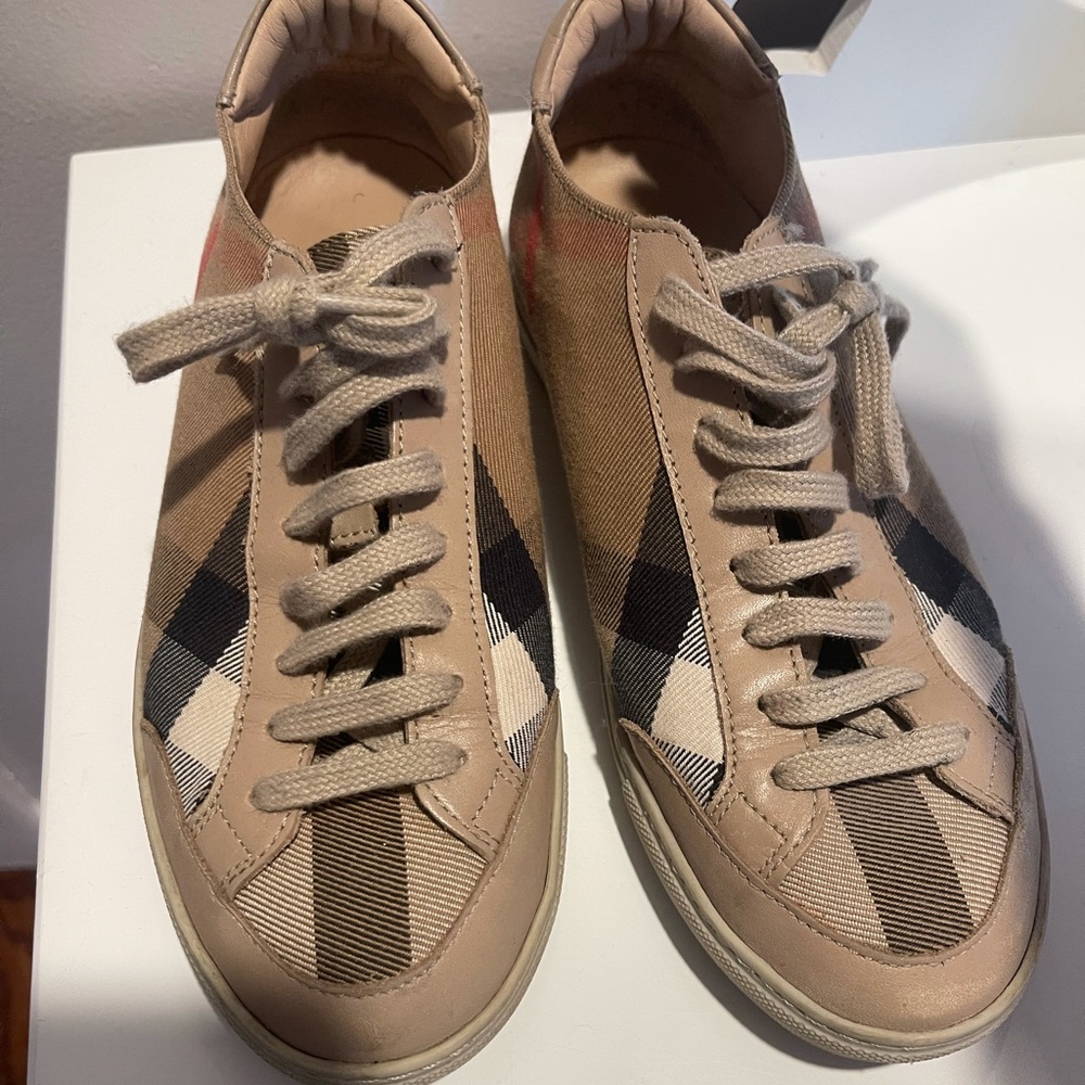 Burberry Sneakers